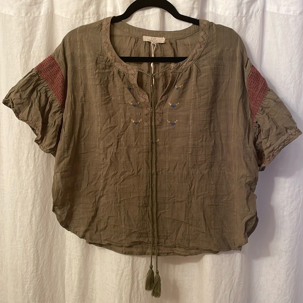 Chelsea & Violet green Short Sleeve Relaxed Crop Blouse with Tie Front